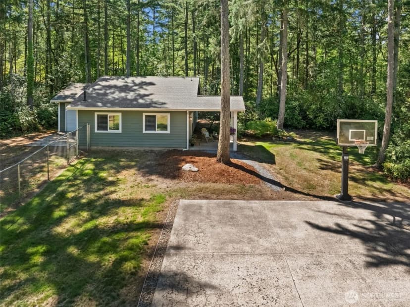 Property photo for 606 7th Lane, Fox Island photo 3