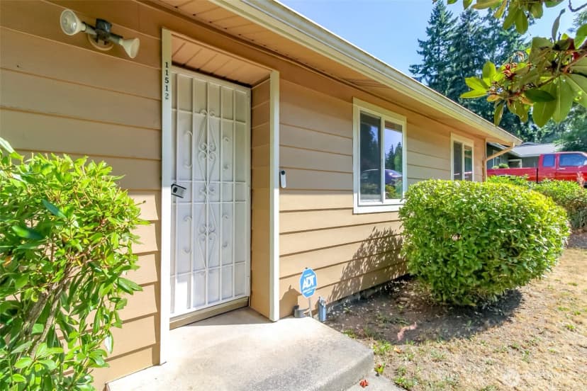 Property photo for 11513 107th Street Sw, Tacoma photo 2