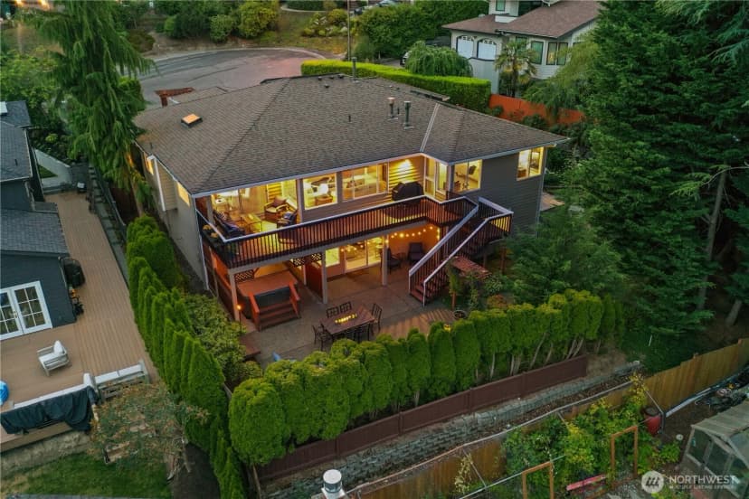 Property photo for 9206 Ne 126th Place, Kirkland photo 27