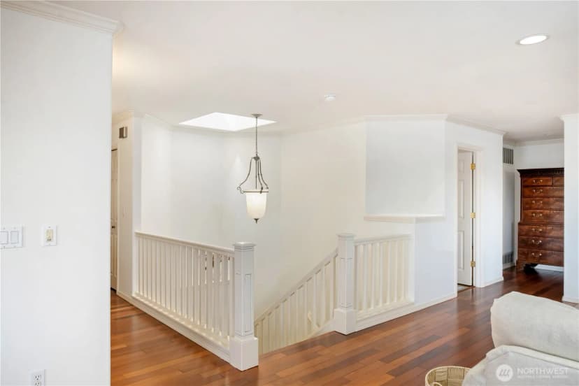 Property photo for 9206 Ne 126th Place, Kirkland photo 17