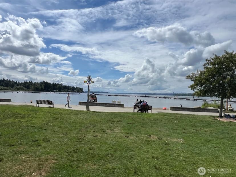 Property photo for 9206 Ne 126th Place, Kirkland photo 35