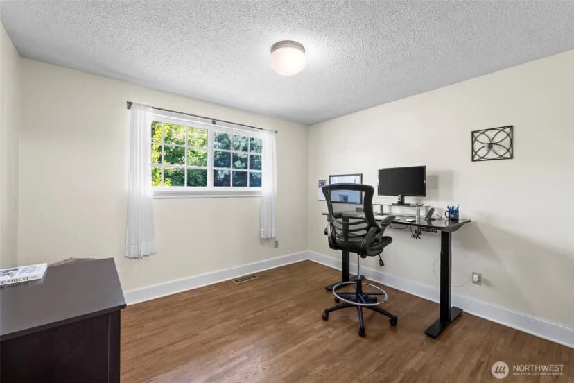 Property photo for 1760 N James Street, Tacoma photo 23