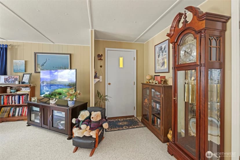 Property photo for 3167 Hunt Road, Oak Harbor photo 14