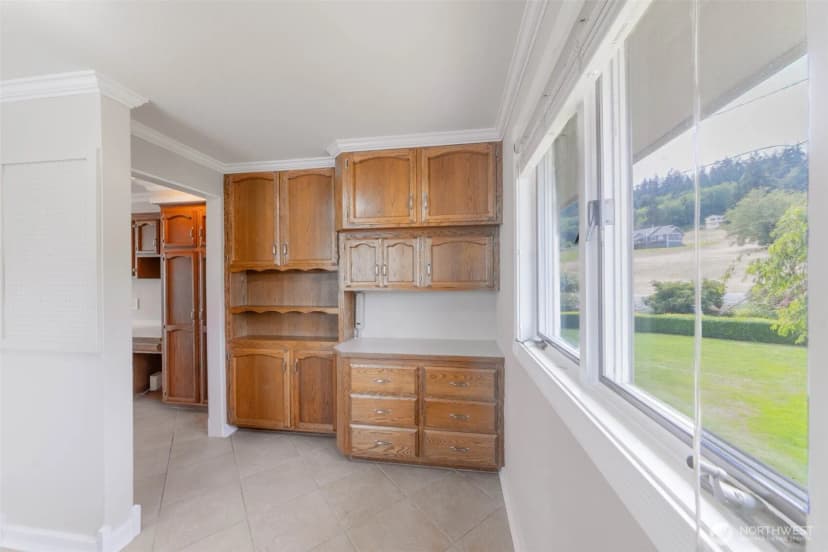 Property photo for 695 Dugualla Road, Oak Harbor photo 13