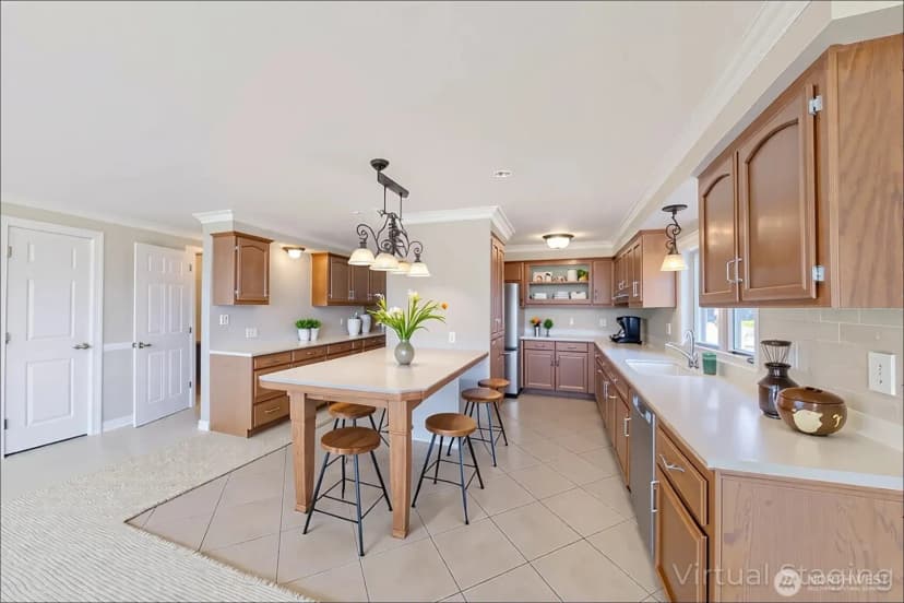 Property photo for 695 Dugualla Road, Oak Harbor photo 10