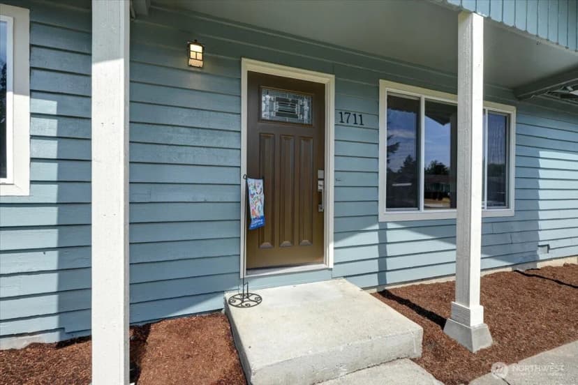 Property photo for 1711 33rd Street Se, Auburn photo 4