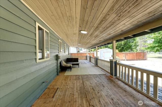 Property photo for 1711 33rd Street Se, Auburn photo 2