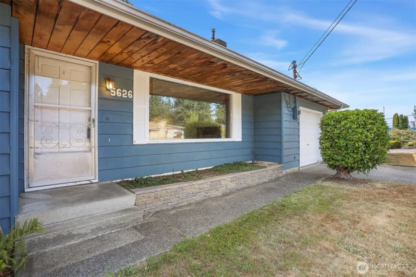 Property photo for 5626 Beverly Lane, Everett photo 2