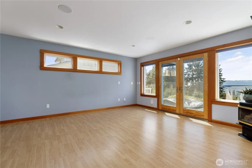 Property photo for 1947 Ficrest Avenue, Coupeville photo 22