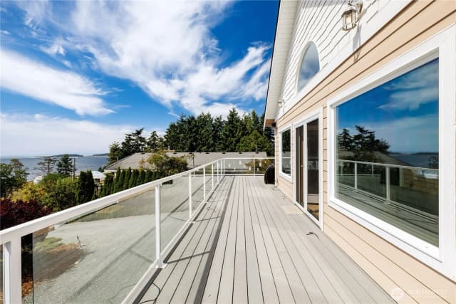 Property photo for 1947 Ficrest Avenue, Coupeville photo 5