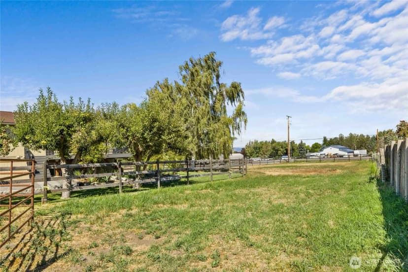 Property photo for 1011 Hanson Road, Ellensburg photo 32