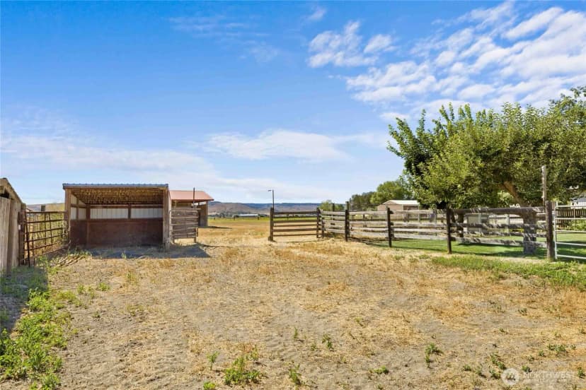 Property photo for 1011 Hanson Road, Ellensburg photo 33