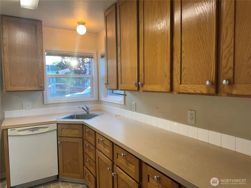 Property photo for 2933 Garfield Street, Longview photo 7