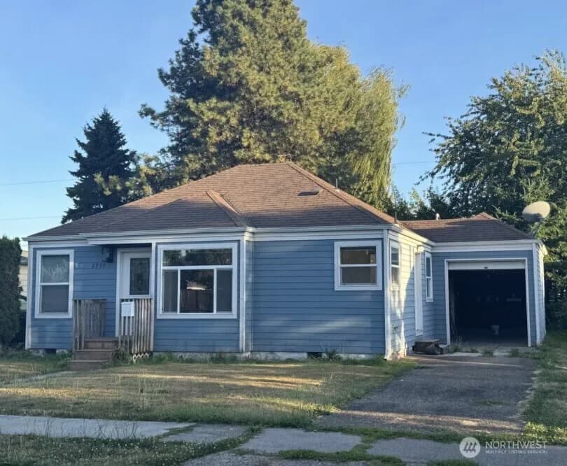 Property photo for 2933 Garfield Street, Longview