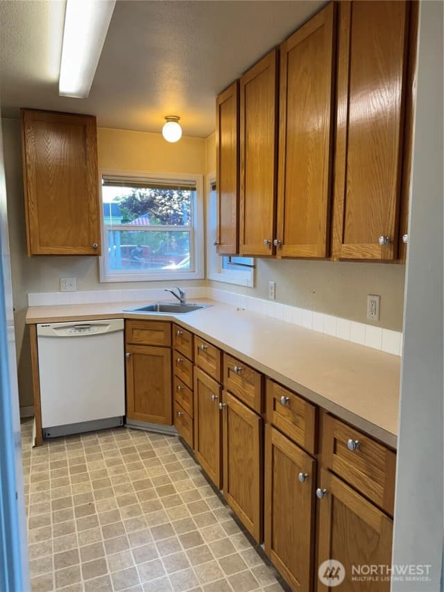 Property photo for 2933 Garfield Street, Longview photo 4