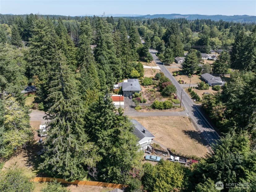 Property photo for 6418 Karjala Road, Aberdeen photo 17