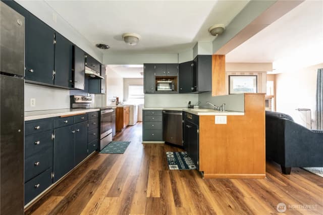 Property photo for 6418 Karjala Road, Aberdeen photo 5