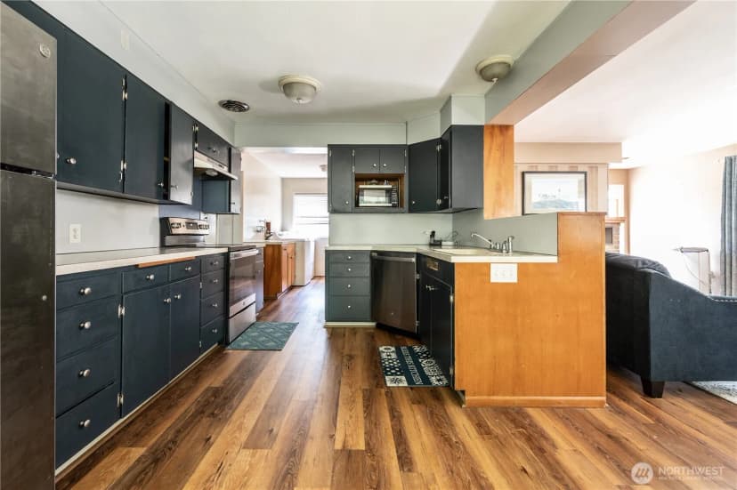 Property photo for 6418 Karjala Road, Aberdeen photo 5