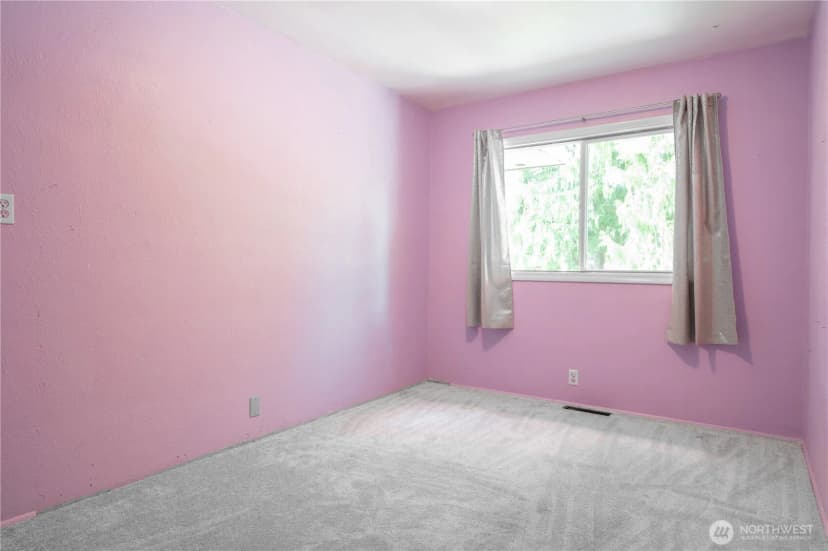 Property photo for 6418 Karjala Road, Aberdeen photo 11