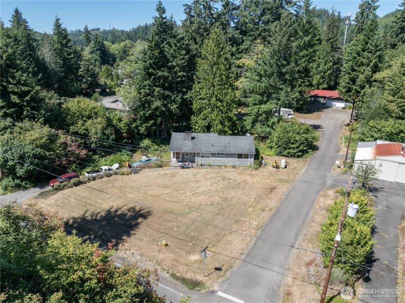 Property photo for 6418 Karjala Road, Aberdeen photo 15