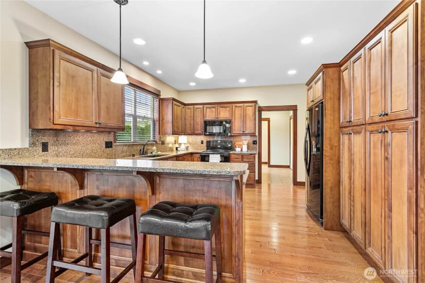 Property photo for 1402 Bradley Meadows Lane, Lynden photo 28