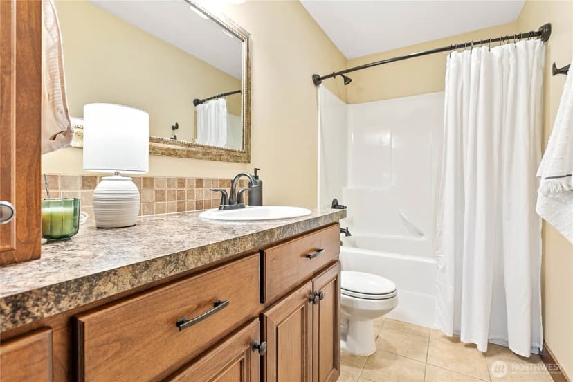 Property photo for 1402 Bradley Meadows Lane, Lynden photo 36