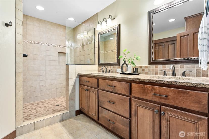 Property photo for 1402 Bradley Meadows Lane, Lynden photo 31