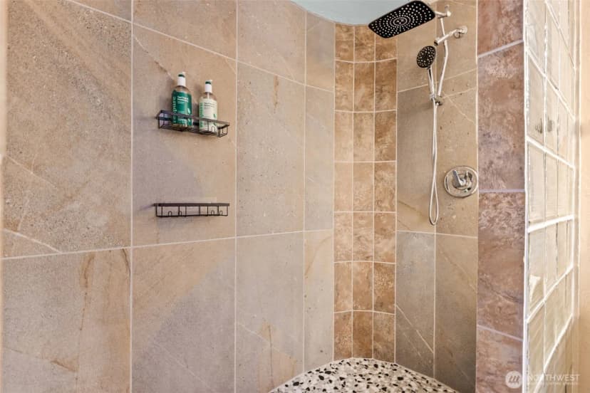 Property photo for 8121 Berry Ridge Lane Nw, Silverdale photo 18