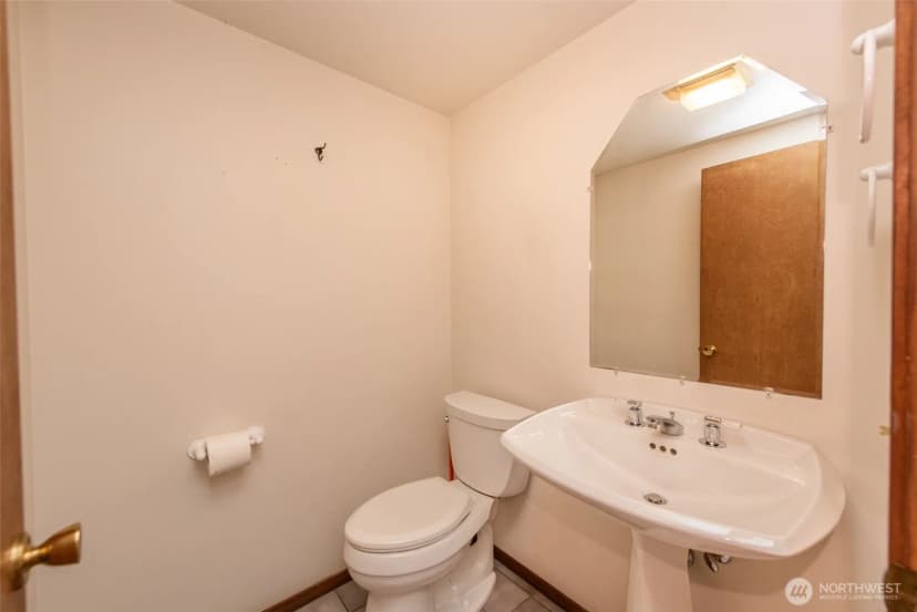 Property photo for 72 Skunk Hollow Road, Sequim photo 11