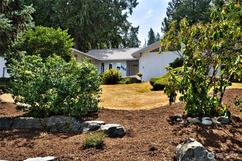 Property photo for 3902 Apache Drive, Mount Vernon photo 3