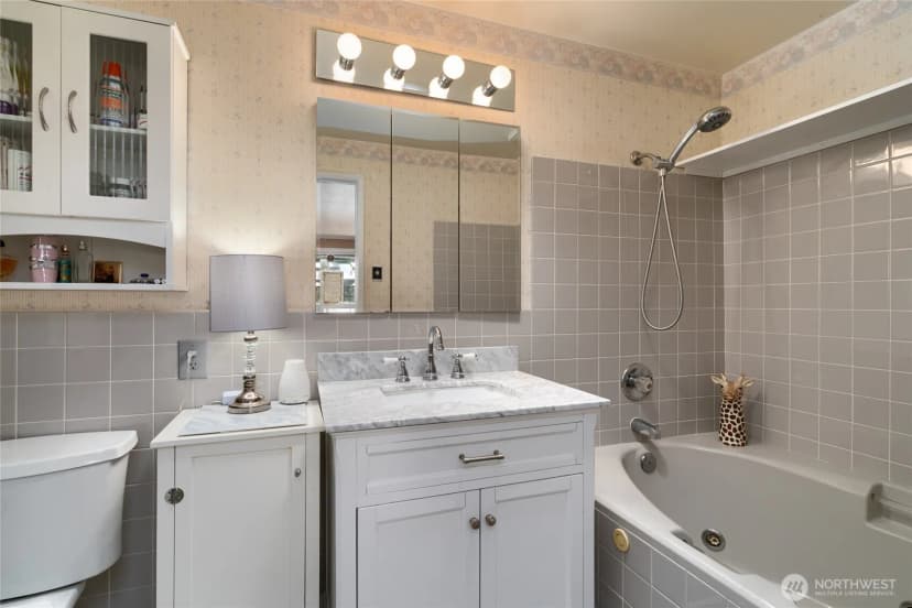 Property photo for 3902 Apache Drive, Mount Vernon photo 18