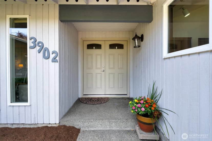 Property photo for 3902 Apache Drive, Mount Vernon photo 8