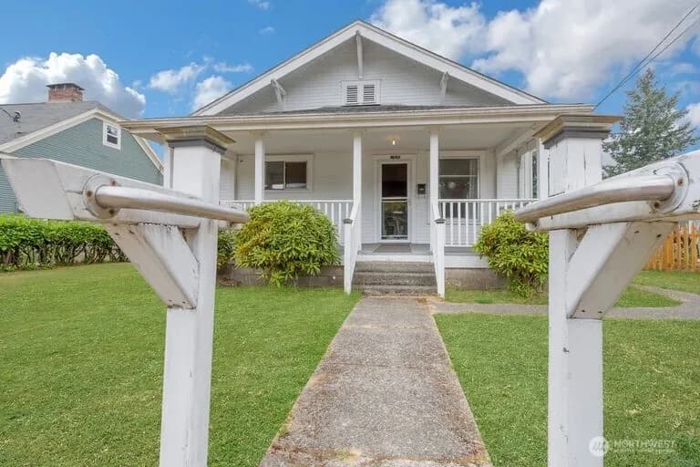 Property photo for 1920 Legion Way, Olympia