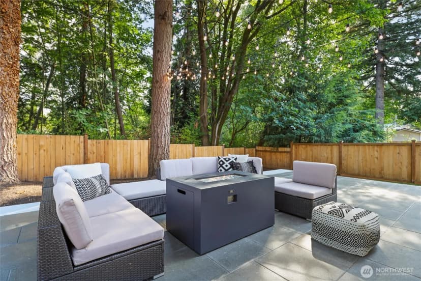 Property photo for 7725 Ne 142nd Pl, Kirkland photo 32