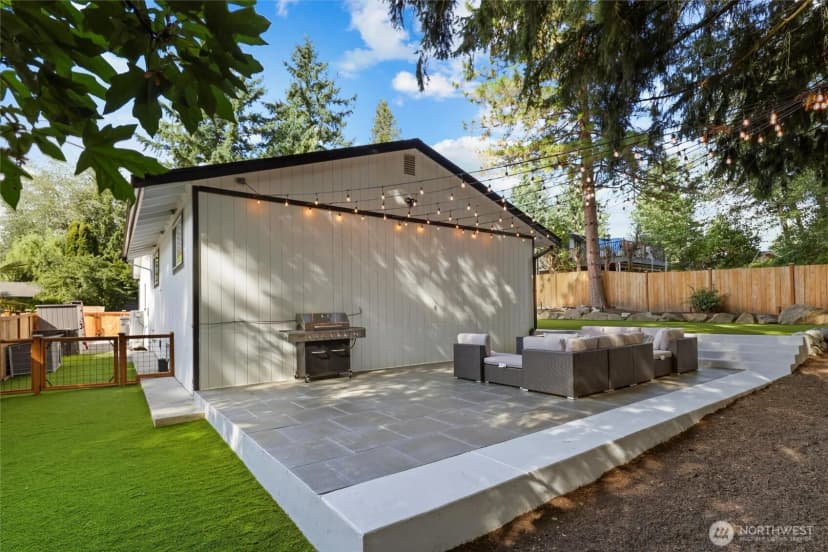 Property photo for 7725 Ne 142nd Pl, Kirkland photo 34