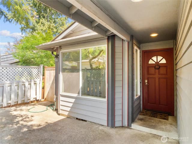 Property photo for 1822 Jonquil Lane Nw, Olympia photo 4
