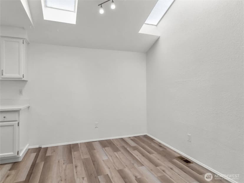 Property photo for 1822 Jonquil Lane Nw, Olympia photo 13