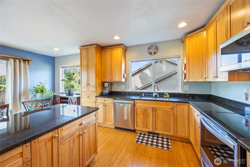 Property photo for 5130 30th Street Ne, Tacoma photo 6