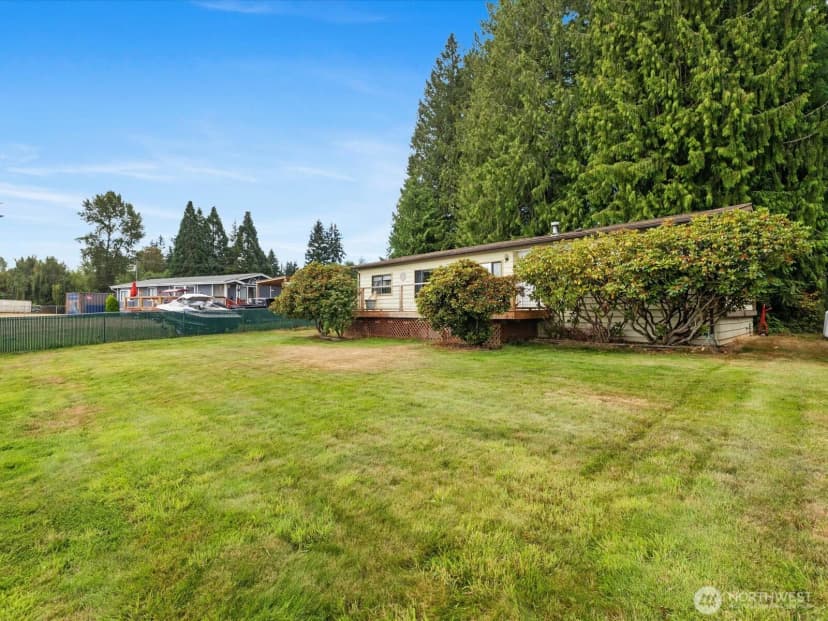 Property photo for 12703 12th Avenue Nw, Marysville photo 18