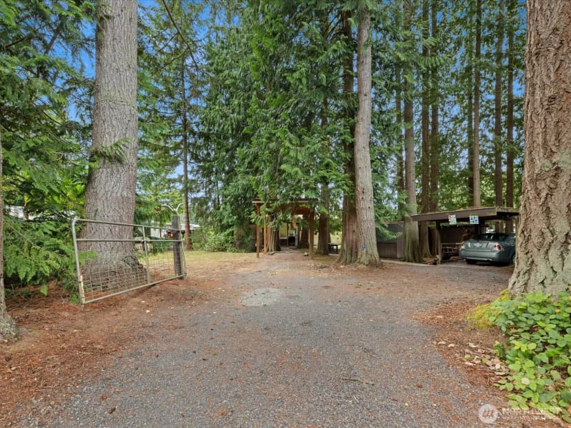 Property photo for 12703 12th Avenue Nw, Marysville photo 23