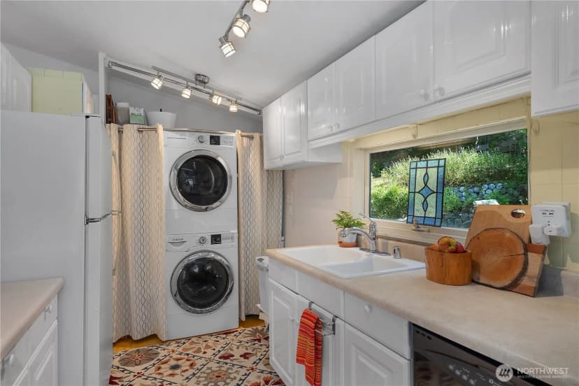 Property photo for 2441 Crestridge Drive Nw, Olympia photo 11