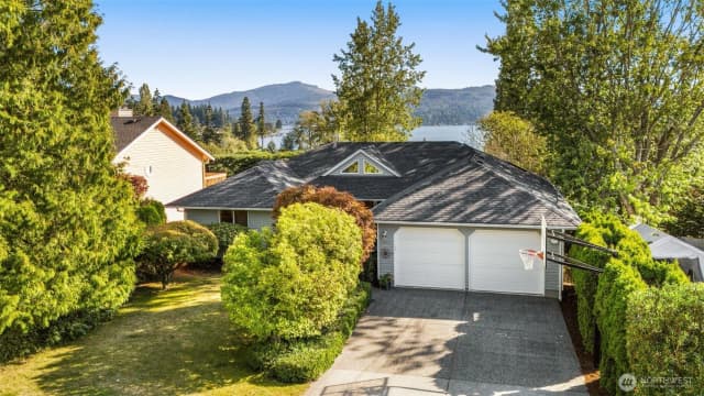Property photo for 4522 E Oregon Street, Bellingham