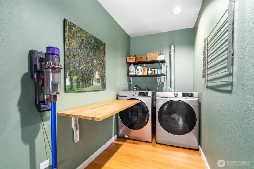 Property photo for 19707 67th Avenue Ne, Kenmore photo 22