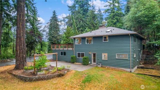 Property photo for 23024 W 99th Avenue, Edmonds