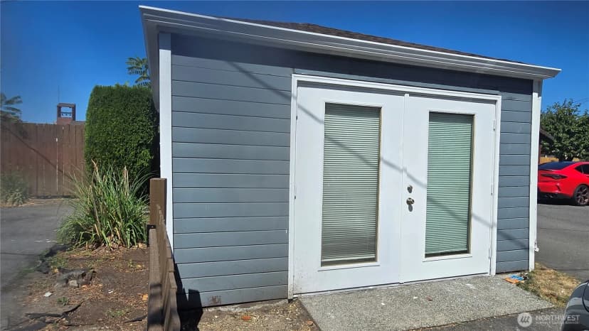 Property photo for 420 2nd Avenue S, Kent photo 11