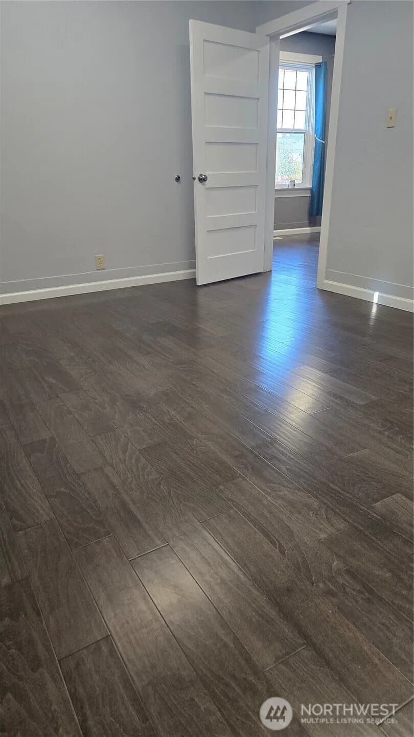 Property photo for 420 2nd Avenue S, Kent photo 5
