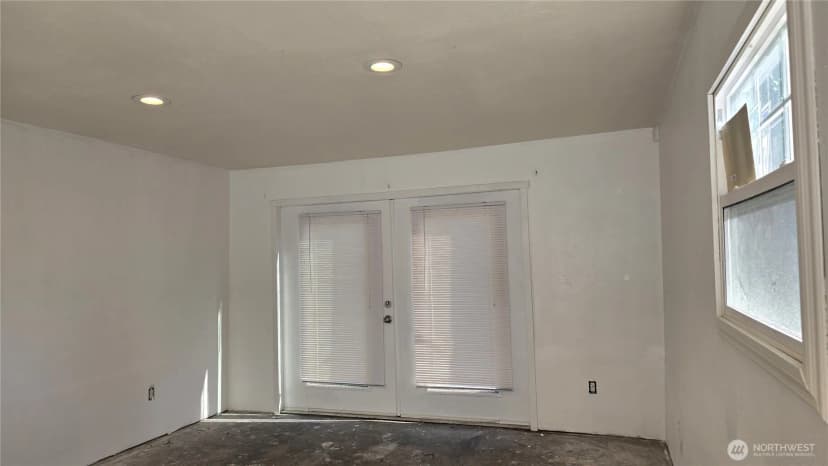 Property photo for 420 2nd Avenue S, Kent photo 7