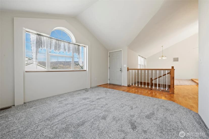 Property photo for 220 Park Place Street, Electric City photo 4
