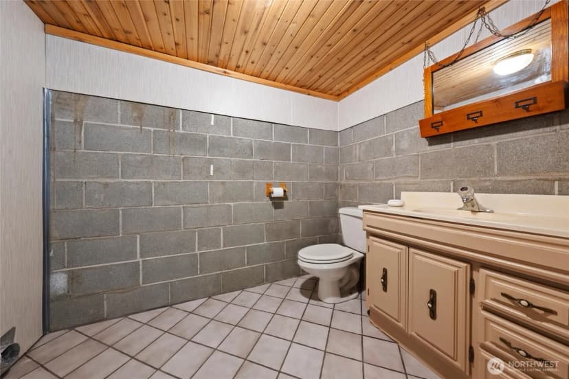 Property photo for 220 Park Place Street, Electric City photo 23