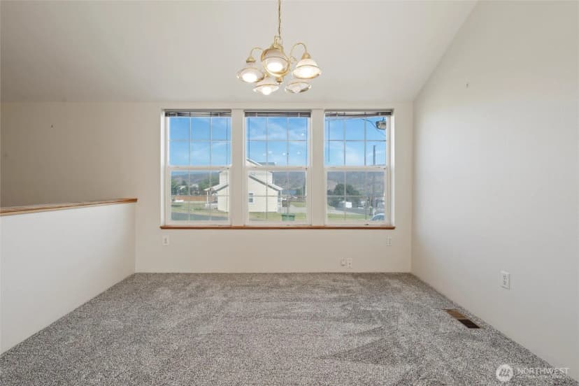 Property photo for 220 Park Place Street, Electric City photo 6